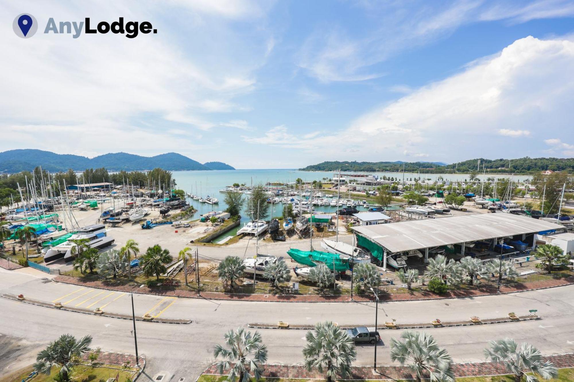 Anylodge Waterfront Marina Island Pangkor Лумут Стая снимка